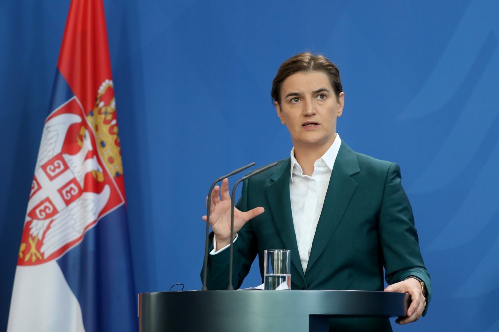 Dečak iz Srbije se “napalio” na Vladu RH i ucjenjuje ju laprdanjima