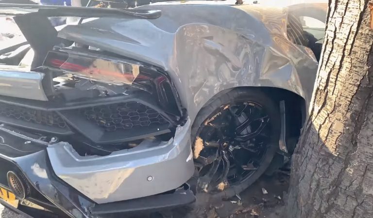 VIDEO Vozač iz gluposti potpuno uništio Lamborghini Huracan Performante