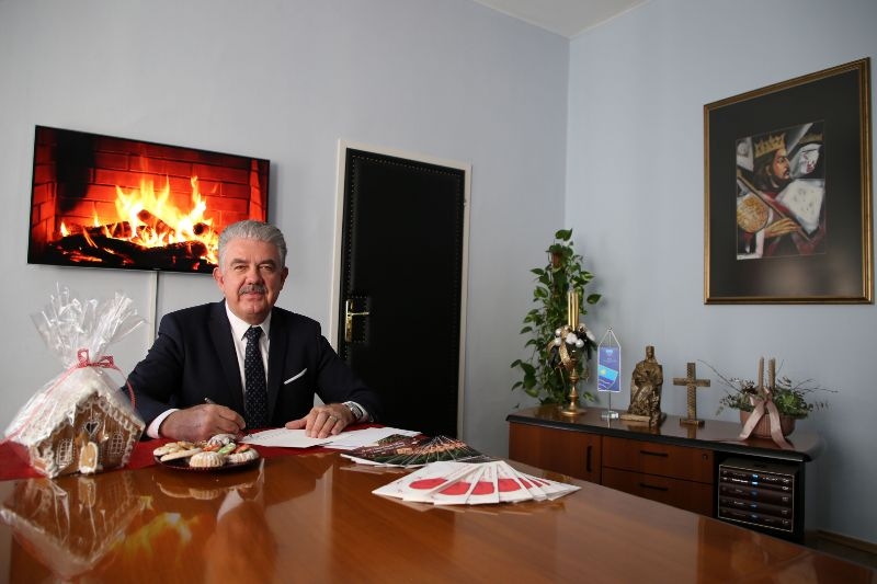 Predizborna “Lijanovićeva fora” – Hercegova Vlada časti nezaposlene sa jedokratni 100 KM