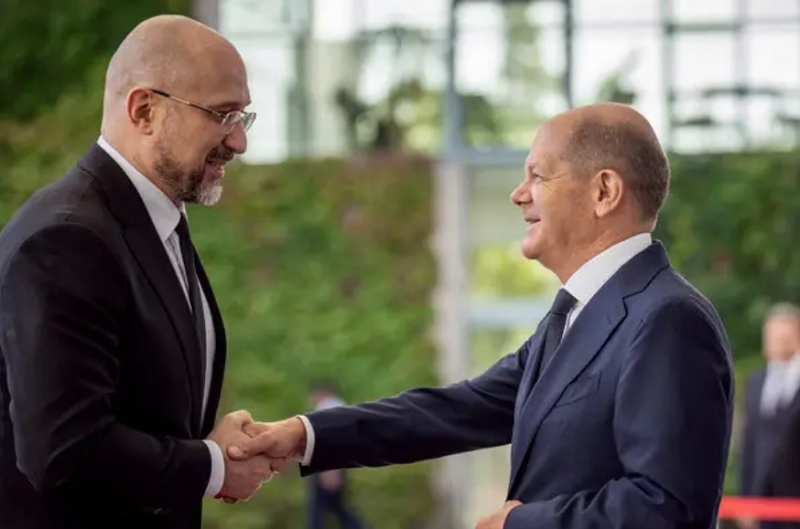 Ukrajinski premijer posjetio Berlin, tražeći još oružja