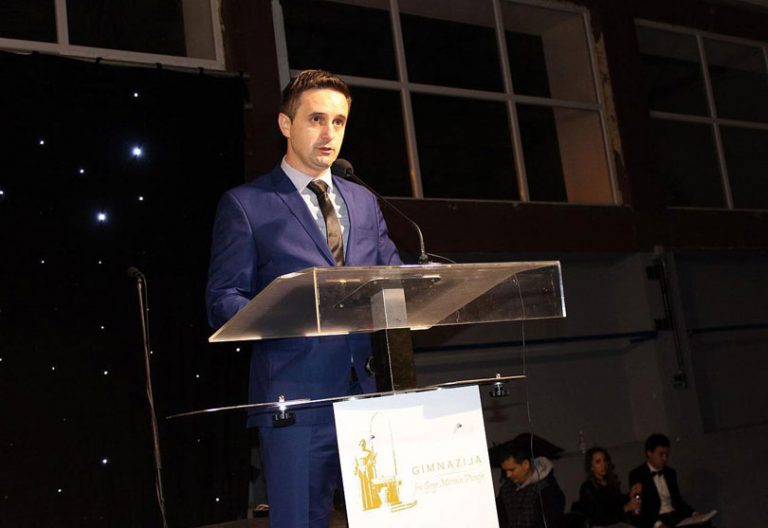 UZOR OMLADINI: Ravnatelj posuške Gimnazije nepravomoćno oslobođen krivnje zbog prepravljanja ocjena