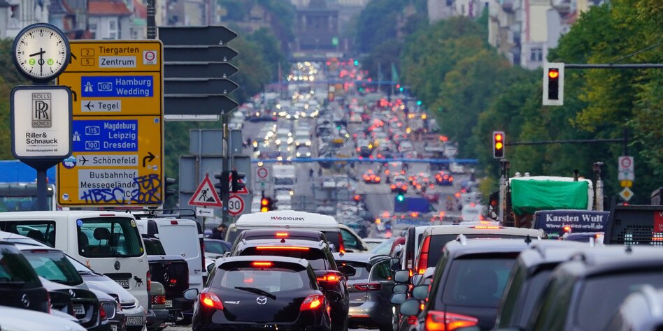 Sve izglednije povlačenje odluke EU o zabrani prodaja novih benzinskih i dizelskih automobila od 2035!