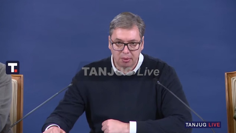 VIDEO: Vučić održao izvanrednu presicu povodom situacije na Kosovu i upozorio – “Urazumite svoje čedo”