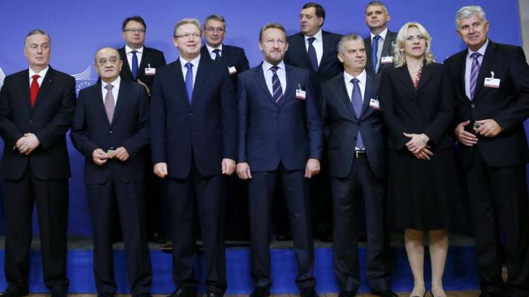 Državne institucije utočišta protuha, parazita i ’lažnih diploma’