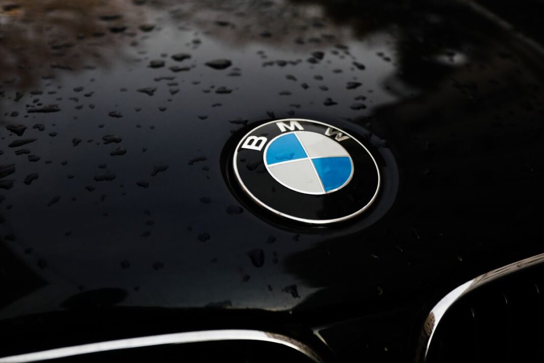 BMW uveo pretplatu na grijače sjedišta u automobilu