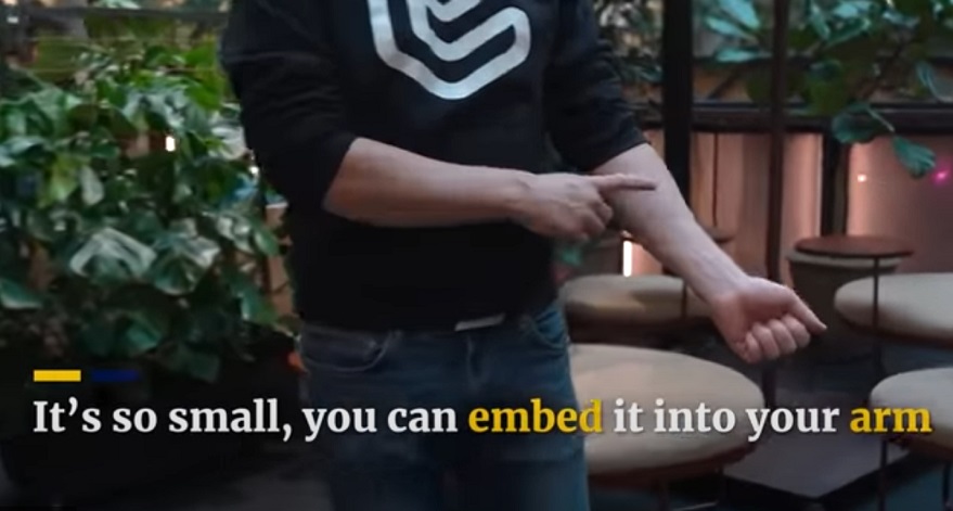 VIDEO: BILA JE TO TEORIJA ZAVJERE, A SADA ISTINA –  Pogledajte Švedski čip za vakcinaciju na djelu