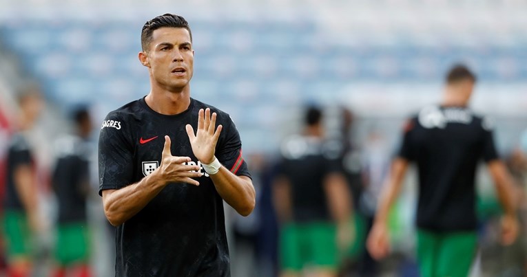 Ronaldo obnovio teren na kojem je počeo igrati nogomet. Pogledajte ga