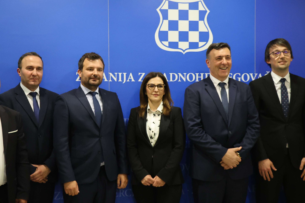 Državni službenici u ŽZH ovih dana više tuguju – U petaka se moraju vratiti na posao!
