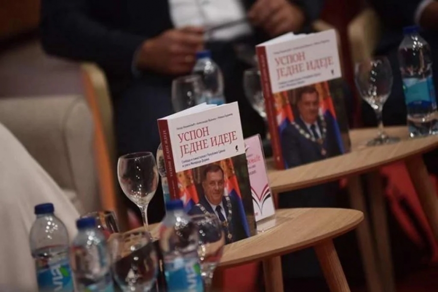 KAKVA BLAMAŽA: Na sajmu knjiga izmislili nagradu da bi nagradili knjigu o Dodiku, žiri se odmah ogradio