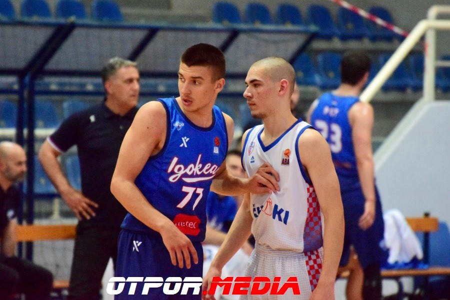 Dominik Vujanović potpisao Profesionalni Ugovor sa HKK Široki
