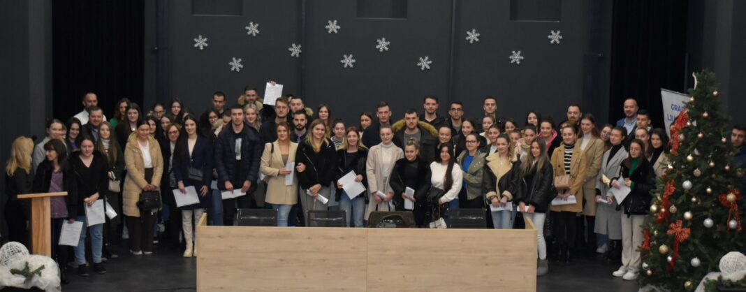 Upriličena svečana dodjela jednokratnih financijskih potpora studentima viših godina Grada Ljubuškog