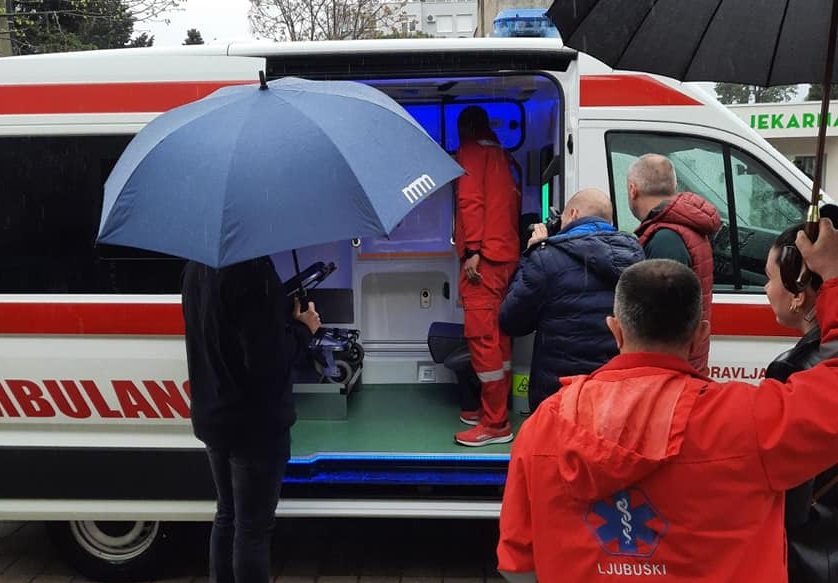 Dom zdravlja Ljubuški dobio novo sanitetsko vozilo