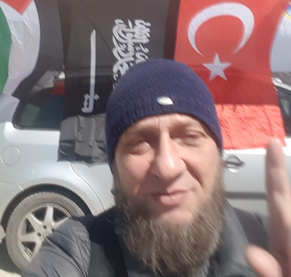 SIPA “upala” i stan i uhitila Facebook “ratnika” koji je mislio ubijati nevjernike i čifute, te neprijatelje muslimana
