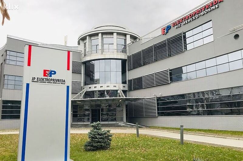 Zapošljavaju iako im radnika ne treba pa napravili gubitak od 81 milijun KM