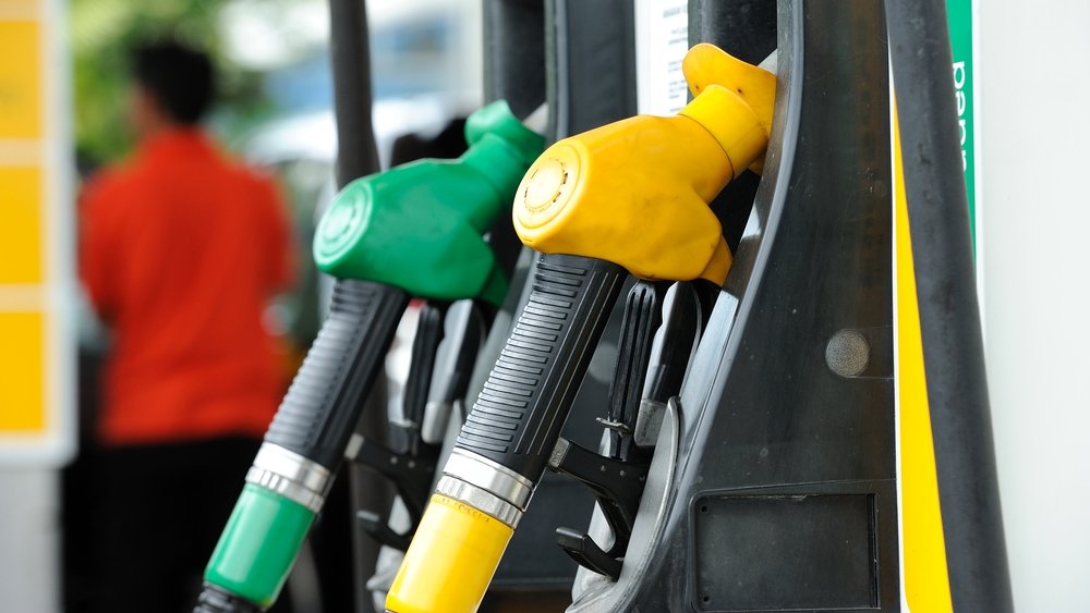 Natočili ste pogrešno gorivo u auto – evo što morate odmah napraviti kako bi smanjili štetu!