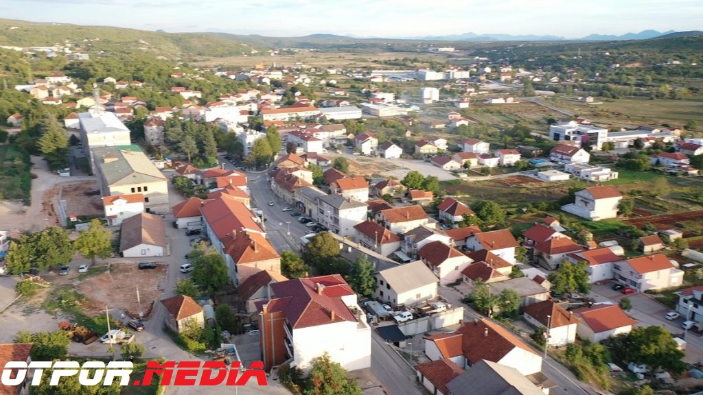 Radnici ukrali bivšem gazdi u Grudama auto s alatom i građevinskim materijalom
