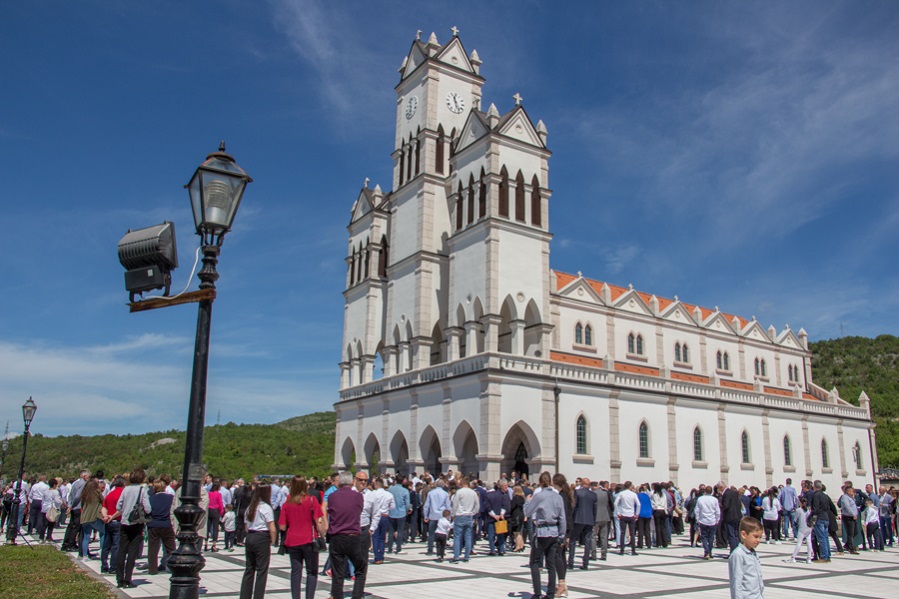 Dvadeset godina kako su nam Gruđani primili “nevaljanu” krizmu!