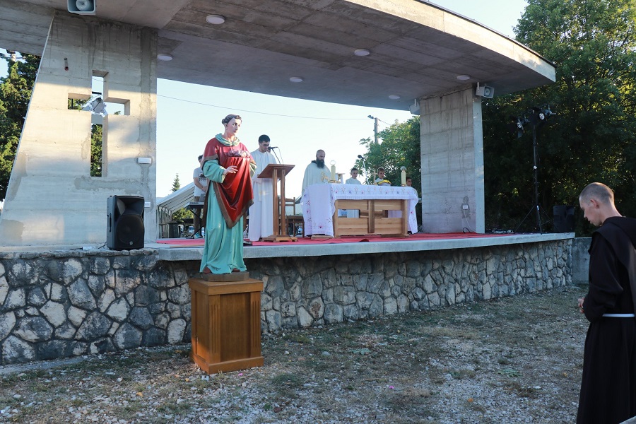 NAJAVA: Proslave Sv. Stjepana na Hardomilju, otvaranje obnovljenoga Doma i Susret Hardomiljčana na svetkovinu