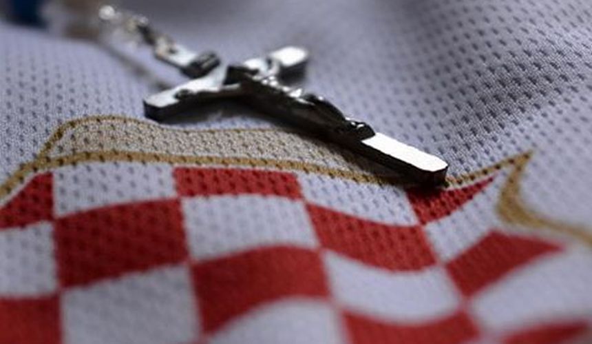 Djeca poginulih branitelja uputila poruku HNS-u:<br>Zaštitite napaćeni i prepolovljeni hrvatski narod!