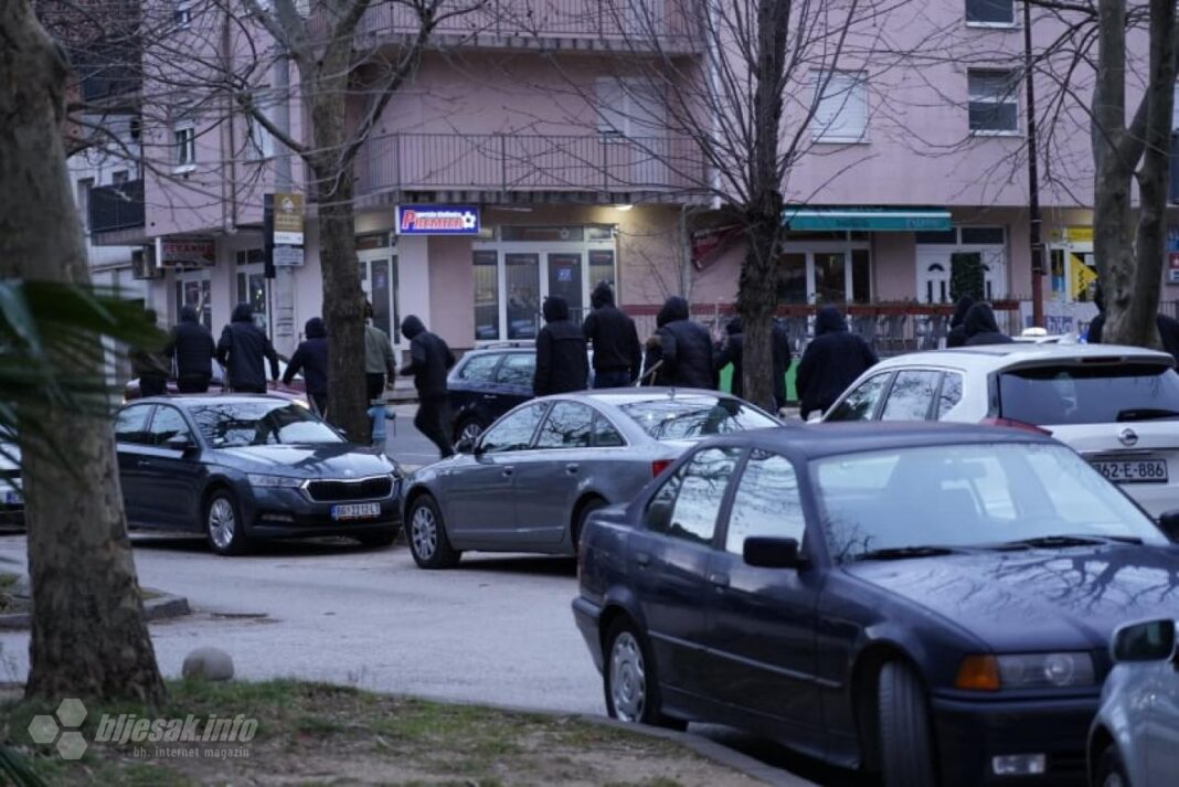 Policija spriječila veći sukob huligana u Mostaru