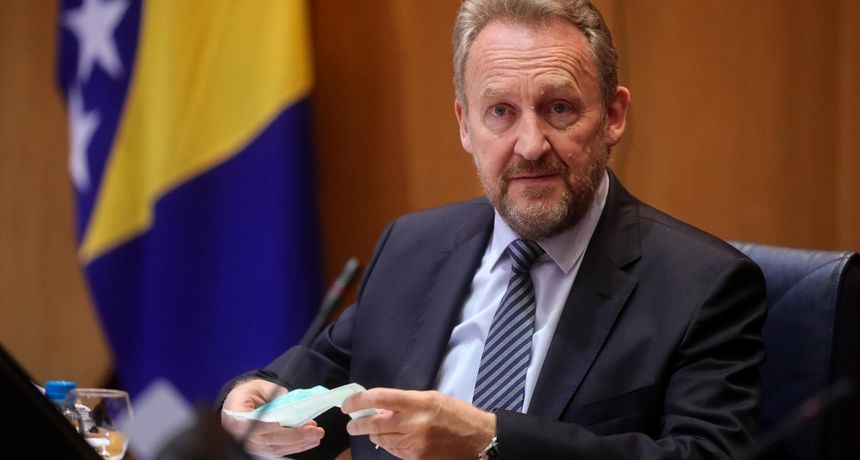 Izetbegović: Doći će još jedan službenik EU da razgovara o Izbornom zakonu, naravno uzalud