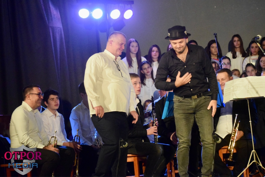 VIDEO: Poslušajte kako zvuči Oliverova pjesma Bijeli Božić pod izvedbom Boleta & Orkestra Joška Sliškovića