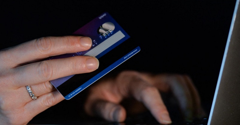 Iz Mastercarda najavili kraj jedne ere: Odustaju od debitnih i kreditnih kartica s magnetskom trakom