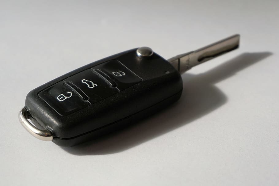 Preprodavaču luksuznih vozila iz Posušja godinu dana zatvora i oduzimanje oko 375.000 KM