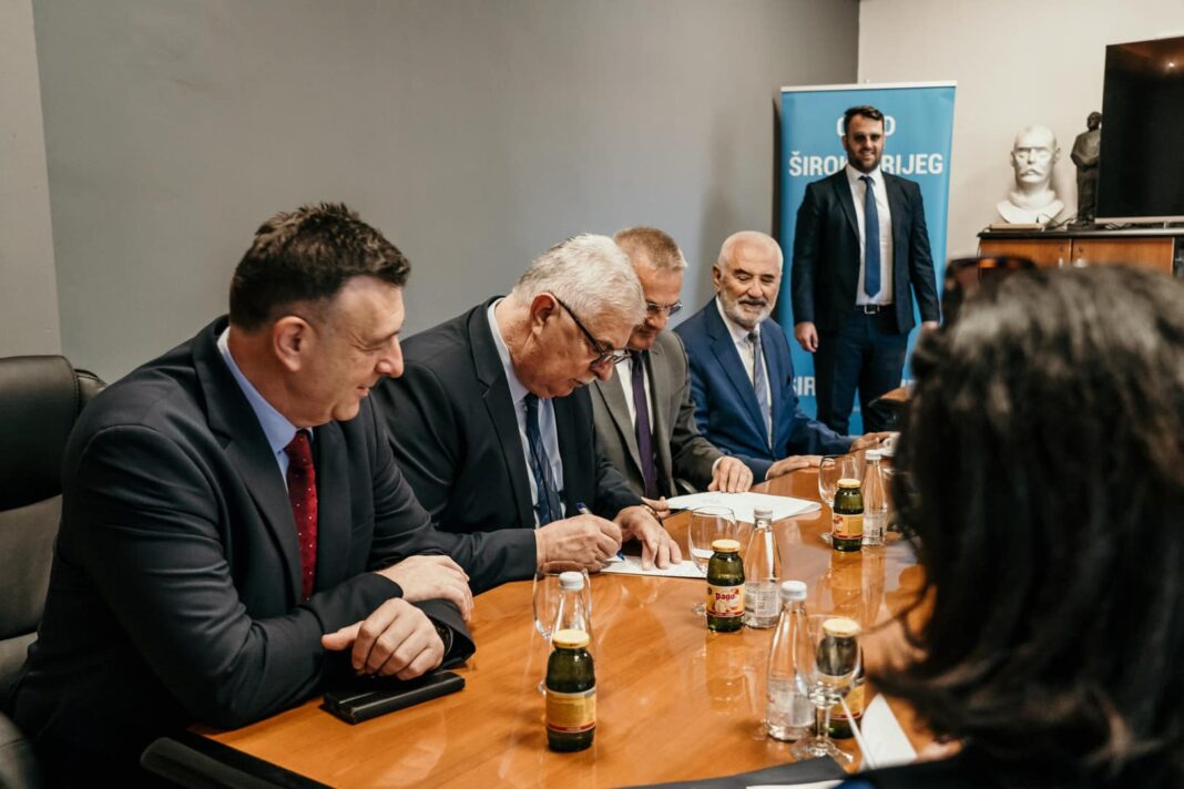TEMPIRANO VRIJEME!!! Gradonačelnik Miro Kraljević i Zvonko Milas će obnavljati Gimnaziju u Širokom Brijegu “iz svog džepa”!