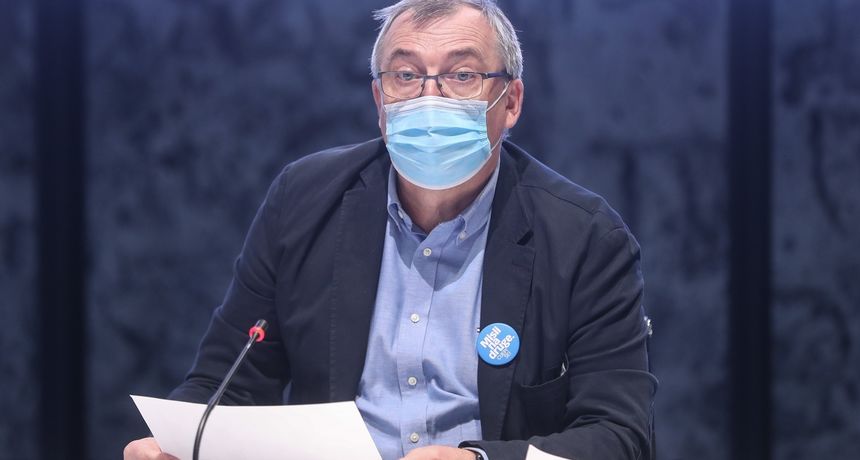 LUDO SVE “STO GRADI” – Capak najavio kako će u Hrvatskoj krenuti s cijepljenjem po kućama