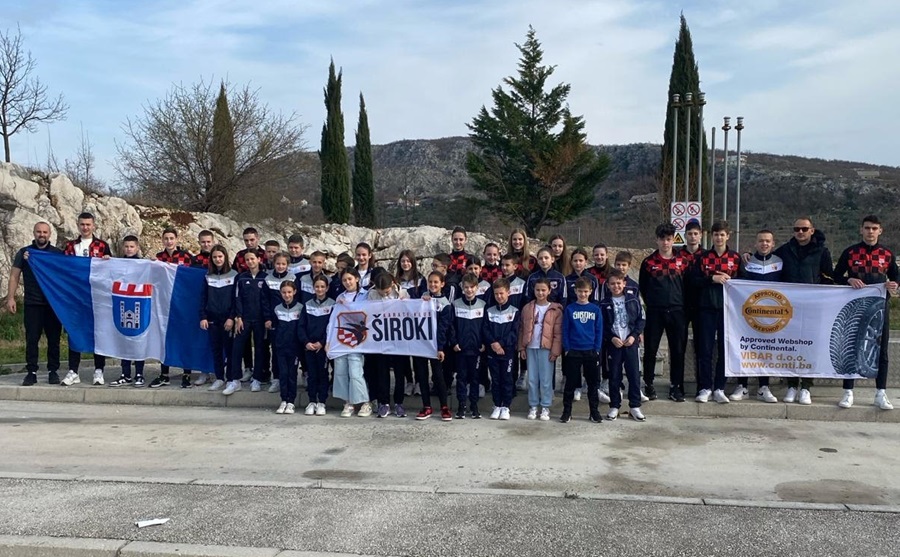 Karate klub ŠIROKI protutnjao Splitom osvojivši 30 medalja te tako zauzeo drugo mjesto u poretku klubova!!