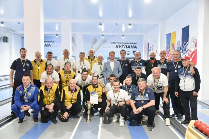 Kuglači iz Posušja sezonu okončani sa duplom krunom prvaka države i kupa