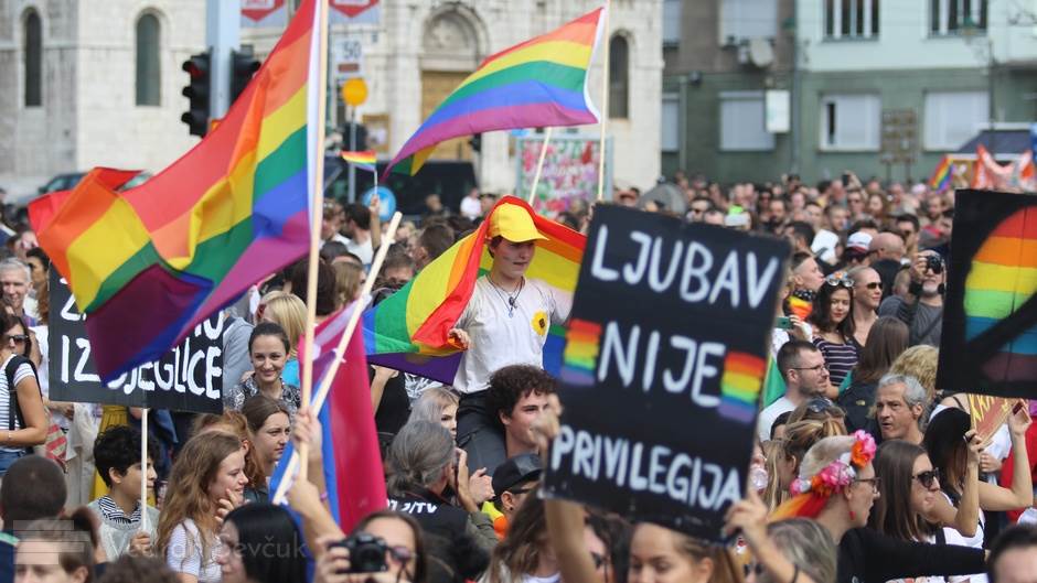 HDZ-ovi ministri s kolegama iz SDA jednoglasni u borbi za unaprjeđenje LGBT prava. ČESTITAMO!!!