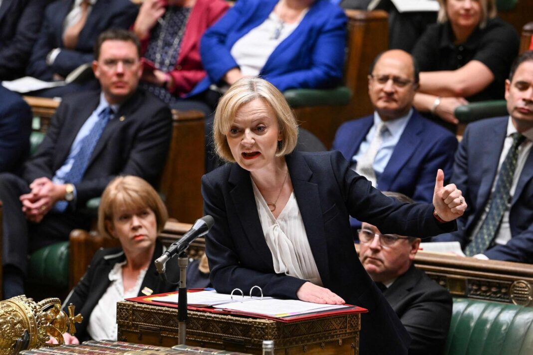 Britanska premijerka Liz Truss nakon samo 44 dana od preuzimanja dužnosti dala ostavku