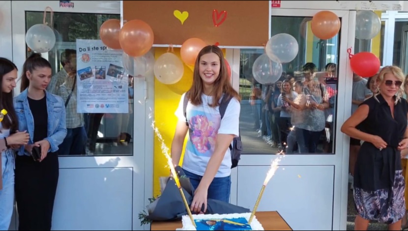 VIDEO: Prvakinja Lana Pudar svečano dočekana pred povratak u školske klupe