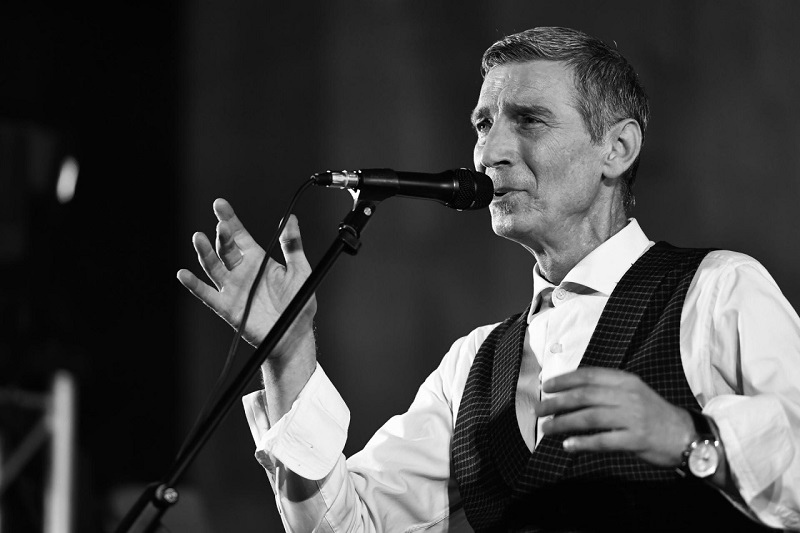 Preminuo pjevač Massimo Savić