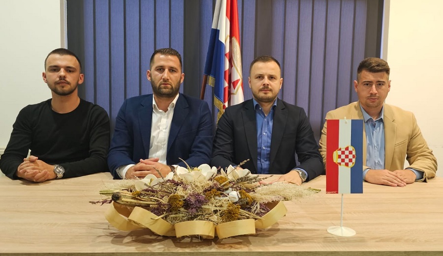 RASPAD “ZAJEDNIŠTVA”: Visokopozicionirani dužnosnici mladeži HDZ-a BiH iz ZDŽ podnijeli neopozive ostavke na funkcije i članstvo u stranci