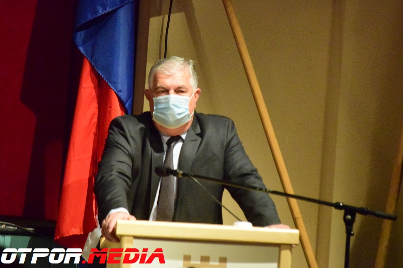 VIDEO: Gradonačelnik Širokog Brijega o šahtovima, rupama, platanima i životu na selu
