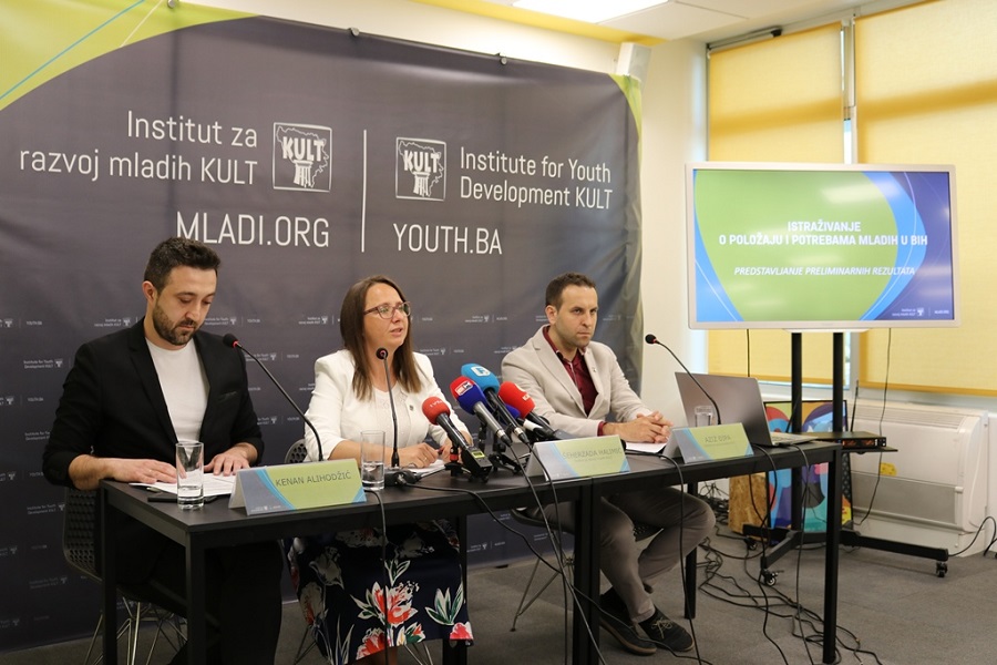 Zabrinjavajuća činjenica velikog istraživanja kako više od 50% mladih želi napustiti BiH