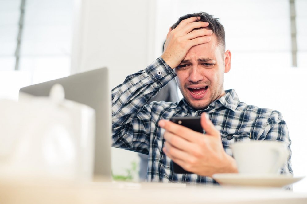 IMATE “PAMETNI” TELEFON – Znate li da Vas mnoge aplikacije prisluškuju i izvan korištenja istog?