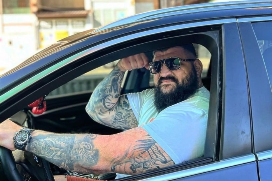 Ovo je Mustafa Karamuja za kojim se traga nakon jučerašnje akcije u kojoj je uhićeno 16 policajaca
