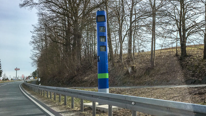 Znate li čemu služe ovi stupovi na njemačkim cestama?