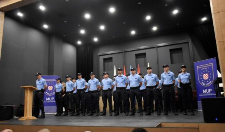30 policijskih kadeta MUP-a ŽZH prisegnulo da će svoj posao obavljati časno i pošteno!