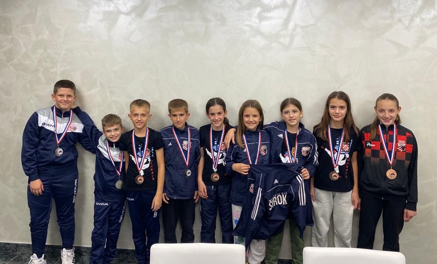 Karate klub ŠIROKI prvog dana prvenstva Hrvatske pokupio 9 medalja