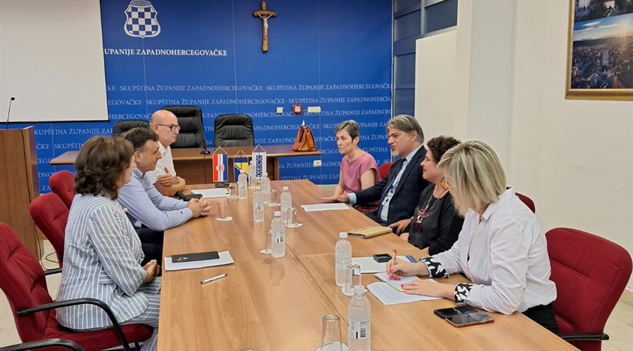 Izvršena primopredaja Online platforme za kurikulum i pripadajuće tehničke dokumentacije i uputa za korisnike