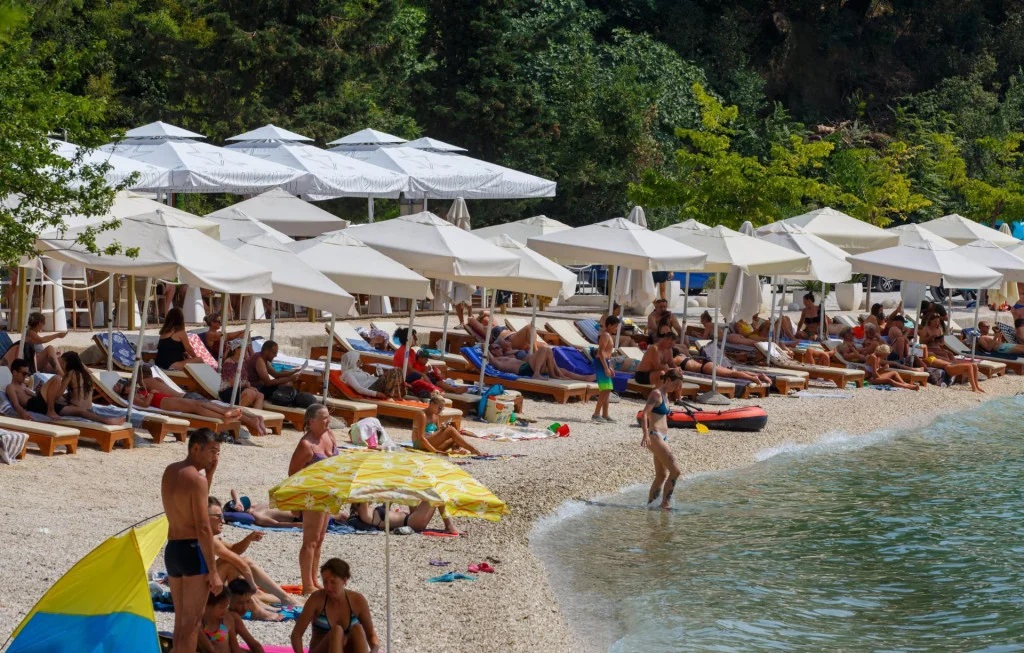 U Splitu grom pogodio ženu u moru, živa je