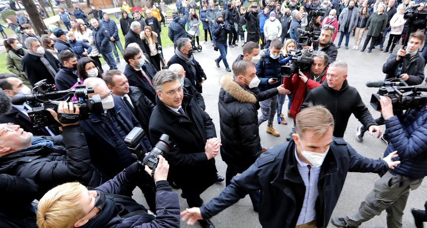 GLUP, GLUPLJI, NAJGLUPLJI – Plenkovićevi HDZ-ovci se natječu tko će reći gluplju izjavu oko obnove nakon potresa