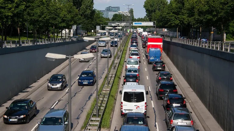 Jedna se europska država usprotivila zabrani benzinaca i dizelaša od 2035. godine