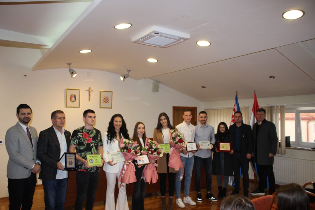 Svečano uručena godišnja priznanja najboljim sportašima Posušja!