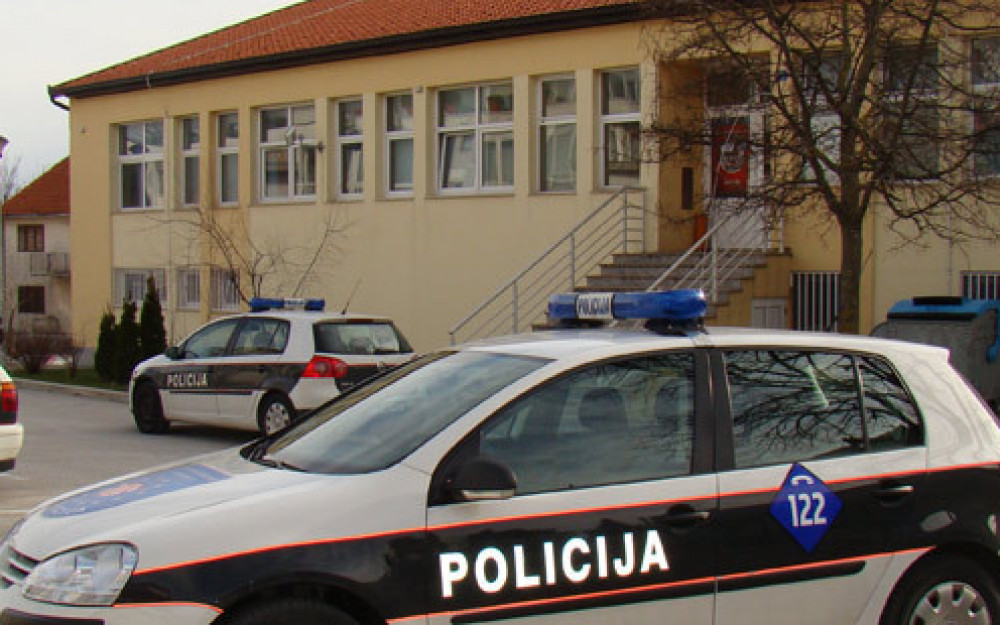 Novo zataškavanje u MUP-u ŽZH: Tko je “ugledni građanin” koji mlati policajce u Posušju i koji je iznad Zakona!